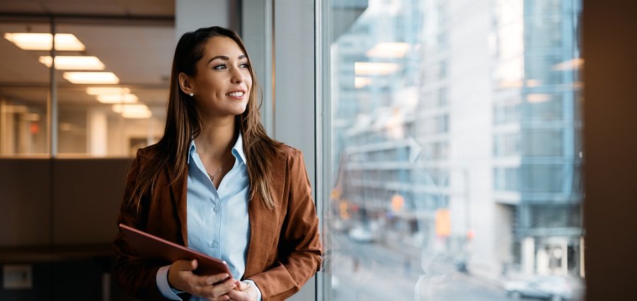 You are currently viewing Business Schools Strengthen Support for Women Entrepreneurs Amid Gender Disparities