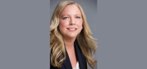 Read more about the article Expedia CFO Julie Whalen to Transition Out of Role by February 2025